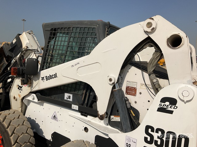 2013 Bobcat S300 Skid Steer Loader - شيول صغير: صور 4 2013 Bobcat S300 Skid Steer Loader - شيول صغير: صور 4