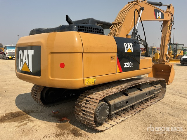 2013 Cat 320D2 - حفارات زحافة: صور 5 2013 Cat 320D2 - حفارات زحافة: صور 5