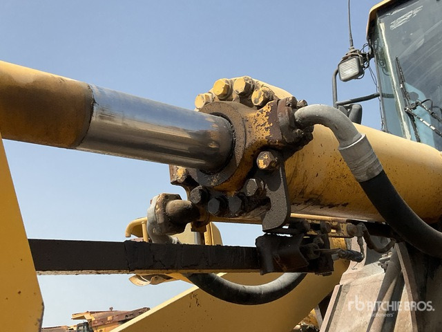 2014 Komatsu WA470-5 - اللودر بعجل: صور 5 2014 Komatsu WA470-5 - اللودر بعجل: صور 5
