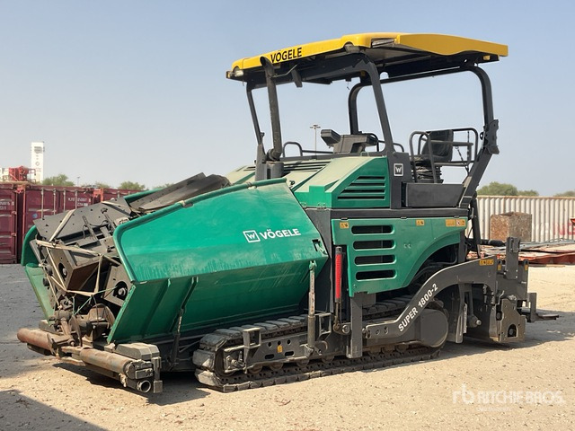 2014 Vogele Super 1800-2 Track Asphalt Paver - العامل بالقار: صور 2 2014 Vogele Super 1800-2 Track Asphalt Paver - العامل بالقار: صور 2