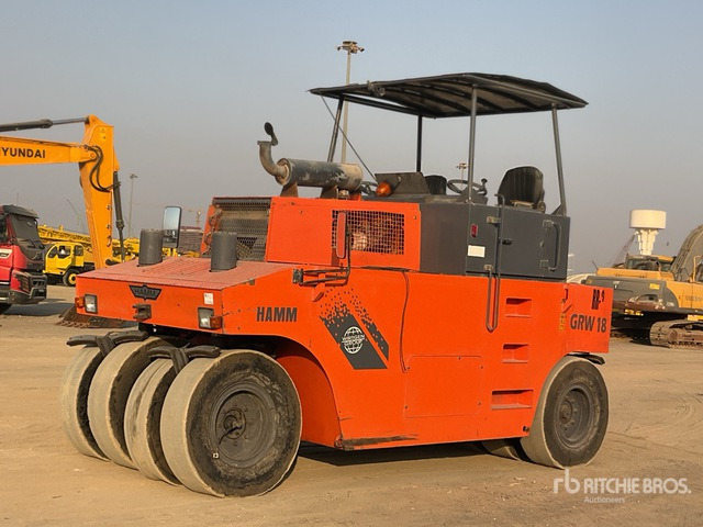 2015 Hamm GRW18 8 Wheel Pneumatic Roller - مداحل الإطارات الهوائية: صور 1 2015 Hamm GRW18 8 Wheel Pneumatic Roller - مداحل الإطارات الهوائية: صور 1