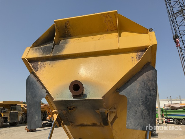 2015 Komatsu HM400-3 Articulated Dump Truck - شاحنة مفصلية: صور 4 2015 Komatsu HM400-3 Articulated Dump Truck - شاحنة مفصلية: صور 4