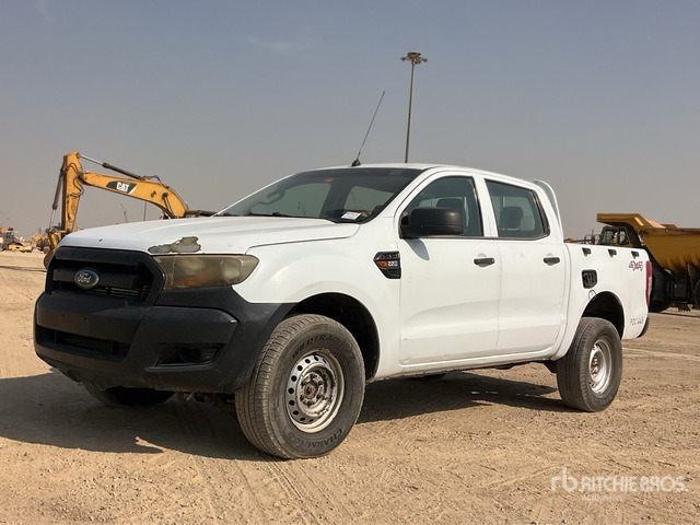 2016 Ford Ranger 4x4 Crew Cab Pickup - شاحنة البيك أب: صور 1 2016 Ford Ranger 4x4 Crew Cab Pickup - شاحنة البيك أب: صور 1