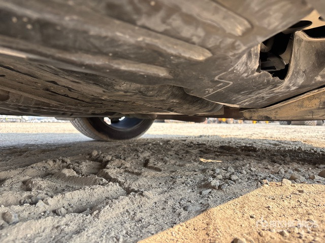 2016 Land Rover Range Rover Vogue SE AWD SUV - سيارة دفع رباعي: صور 5 2016 Land Rover Range Rover Vogue SE AWD SUV - سيارة دفع رباعي: صور 5