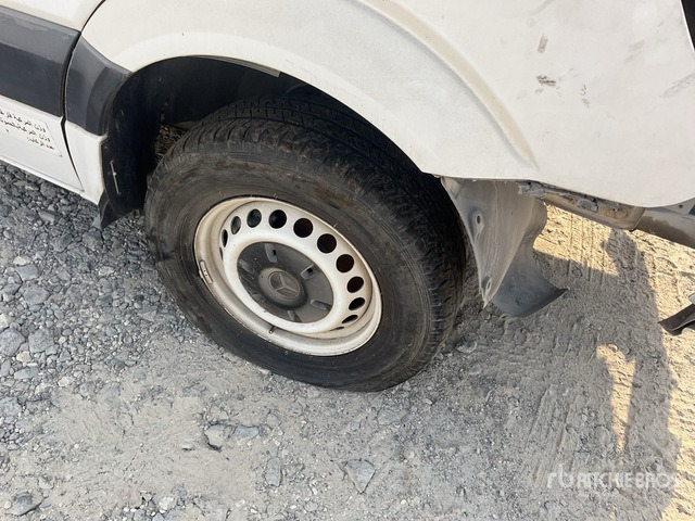 2016 Mercedes-Benz Sprinter 316 (Inoperable) Cargo Van - الشاحنات الصغيرة: صور 4 2016 Mercedes-Benz Sprinter 316 (Inoperable) Cargo Van - الشاحنات الصغيرة: صور 4