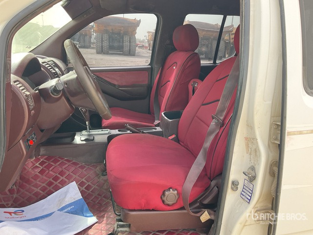 2016 Nissan 4x2 Crew Cab Pickup - شاحنة البيك أب: صور 5 2016 Nissan 4x2 Crew Cab Pickup - شاحنة البيك أب: صور 5