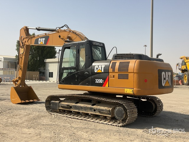 2017 Cat 320D2 - حفارات زحافة: صور 4 2017 Cat 320D2 - حفارات زحافة: صور 4