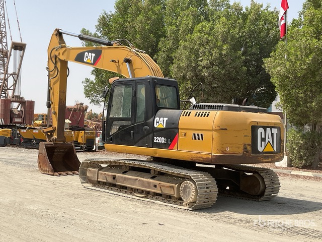 2017 Cat 320D2 - حفارات زحافة: صور 3 2017 Cat 320D2 - حفارات زحافة: صور 3