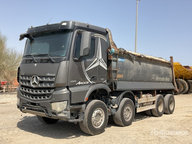 2017 Mercedes Benz AROCS 3951 8x4 Twin-Steer Tri/A Dump Truck - قلابات: صور 2 2017 Mercedes Benz AROCS 3951 8x4 Twin-Steer Tri/A Dump Truck - قلابات: صور 2