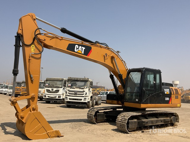 2018 Cat 320D2 - حفارات زحافة: صور 1 2018 Cat 320D2 - حفارات زحافة: صور 1
