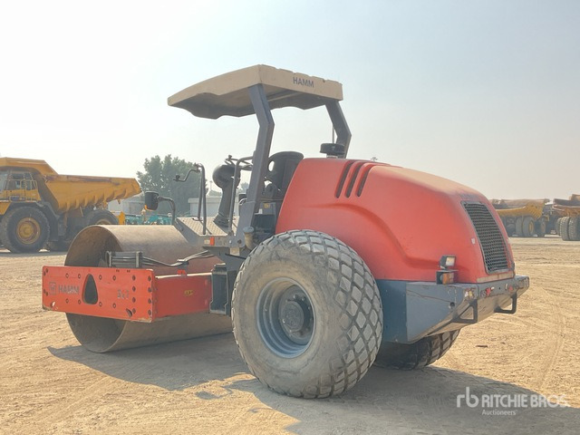 2018 Hamm 311 Smooth Drum Compactor - مدماج: صور 2 2018 Hamm 311 Smooth Drum Compactor - مدماج: صور 2