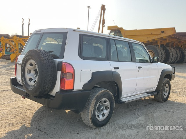 2018 Nissan Patrol GL 4x4 SUV - سيارة دفع رباعي: صور 3 2018 Nissan Patrol GL 4x4 SUV - سيارة دفع رباعي: صور 3
