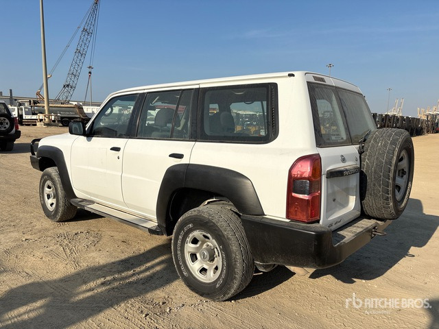 2018 Nissan Patrol GL 4x4 SUV - سيارة دفع رباعي: صور 2 2018 Nissan Patrol GL 4x4 SUV - سيارة دفع رباعي: صور 2