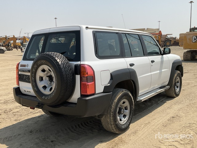 2018 Nissan Patrol GL 4x4 SUV - سيارة دفع رباعي: صور 3 2018 Nissan Patrol GL 4x4 SUV - سيارة دفع رباعي: صور 3