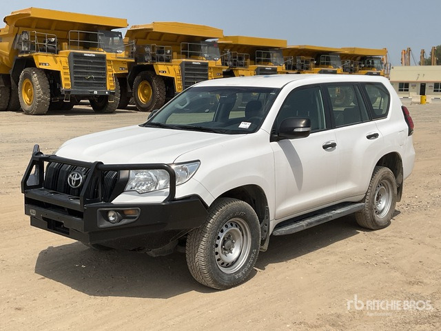 2018 Toyota Prado 150L 4x4 SUV - سيارة دفع رباعي: صور 1 2018 Toyota Prado 150L 4x4 SUV - سيارة دفع رباعي: صور 1
