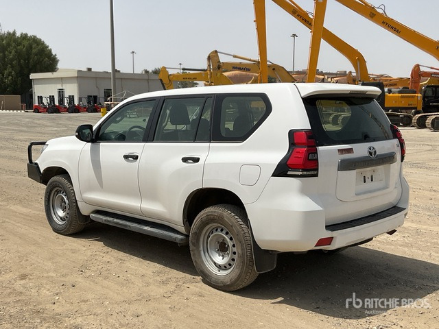 2018 Toyota Prado 150L 4x4 SUV - سيارة دفع رباعي: صور 3 2018 Toyota Prado 150L 4x4 SUV - سيارة دفع رباعي: صور 3