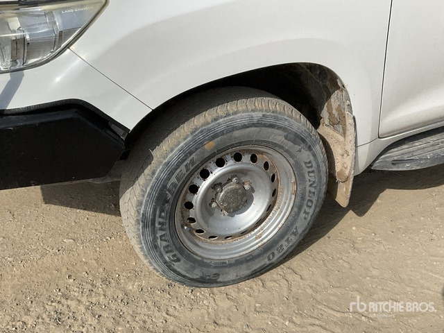 2018 Toyota Prado TX 150L 4x4 SUV - سيارة دفع رباعي: صور 5 2018 Toyota Prado TX 150L 4x4 SUV - سيارة دفع رباعي: صور 5