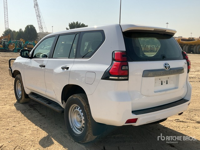 2018 Toyota Prado TX 150L 4x4 SUV - سيارة دفع رباعي: صور 2 2018 Toyota Prado TX 150L 4x4 SUV - سيارة دفع رباعي: صور 2