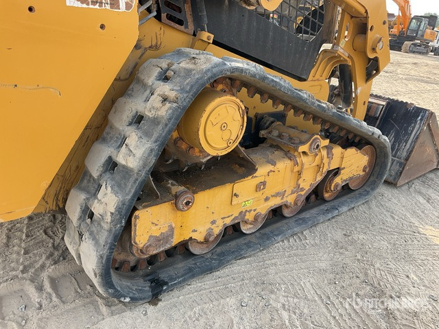 2020 Cat 239D - اللودر المجنزر صغير: صور 5 2020 Cat 239D - اللودر المجنزر صغير: صور 5