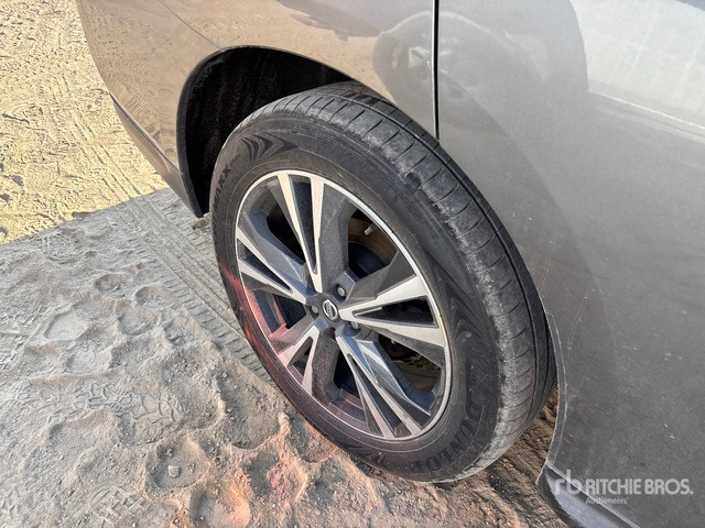 2020 Nissan Pathfinder SV 4WD Hybrid SUV - سيارة دفع رباعي: صور 5 2020 Nissan Pathfinder SV 4WD Hybrid SUV - سيارة دفع رباعي: صور 5