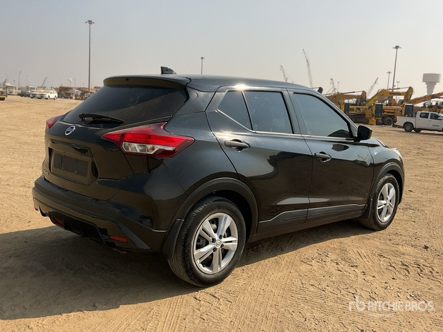 2021 Nissan Kicks 2WD SUV - سيارة دفع رباعي: صور 3 2021 Nissan Kicks 2WD SUV - سيارة دفع رباعي: صور 3
