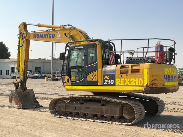 2022 Komatsu PC210-10M0 Tracked Excavator - حفارات زحافة: صور 5 2022 Komatsu PC210-10M0 Tracked Excavator - حفارات زحافة: صور 5