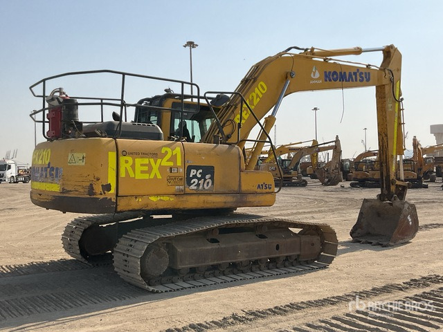 2022 Komatsu PC210-10M0 Tracked Excavator - حفارات زحافة: صور 3 2022 Komatsu PC210-10M0 Tracked Excavator - حفارات زحافة: صور 3