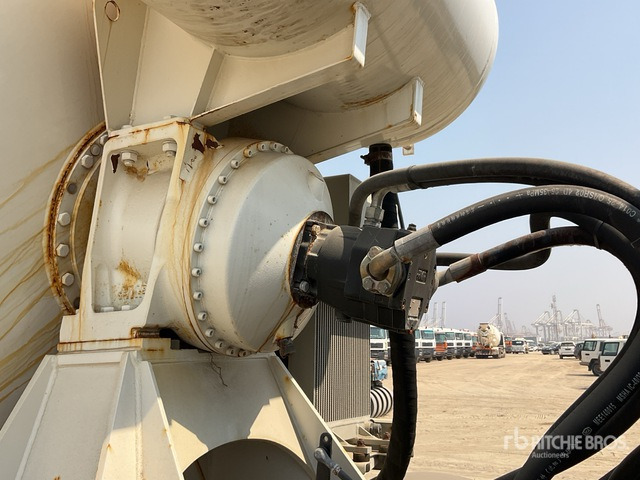 2024 XCMG NXG5310GJBN5C 8x4 Twin-Steer Mixer Truck - شاحنة خلاطة خرسانة: صور 5 2024 XCMG NXG5310GJBN5C 8x4 Twin-Steer Mixer Truck - شاحنة خلاطة خرسانة: صور 5