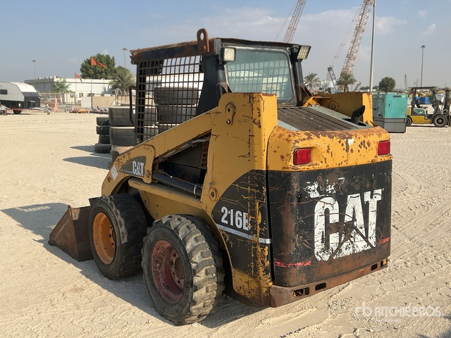 Cat 216B3 Skid Steer Loader - شيول صغير: صور 2 Cat 216B3 Skid Steer Loader - شيول صغير: صور 2