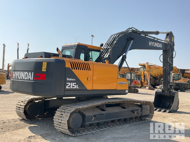 Hyundai R215L Tracked Excavator - حفارات زحافة: صور 4 Hyundai R215L Tracked Excavator - حفارات زحافة: صور 4