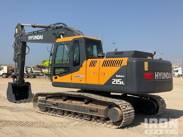 Hyundai R215L Tracked Excavator - حفارات زحافة: صور 3 Hyundai R215L Tracked Excavator - حفارات زحافة: صور 3