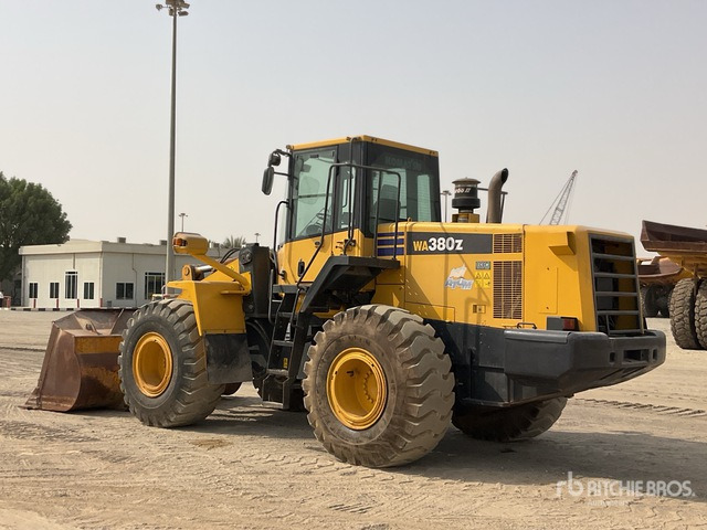 Komatsu WA380Z-6 - اللودر بعجل: صور 4 Komatsu WA380Z-6 - اللودر بعجل: صور 4