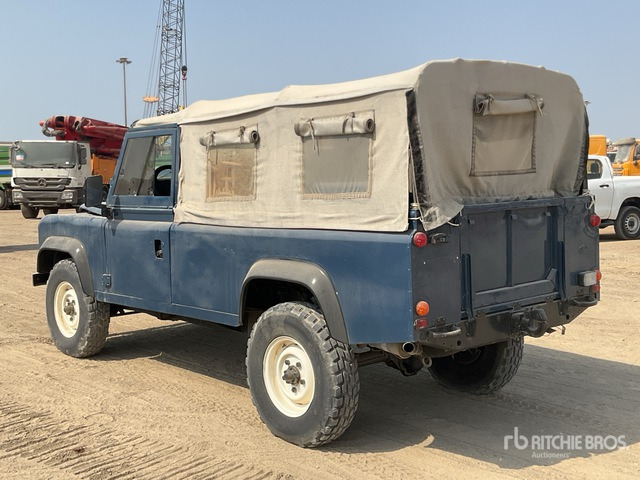 Land Rover 110 - سيارة: صور 4 Land Rover 110 - سيارة: صور 4