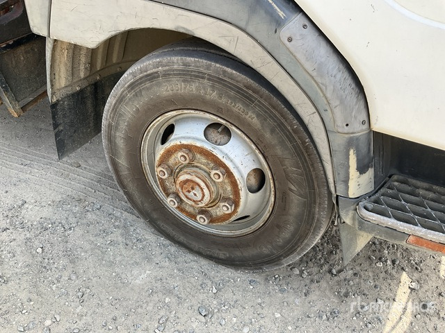 Mitsubishi KK-FK71HJ - شاحنات مسطحة, شاحنة كرين: صور 5 Mitsubishi KK-FK71HJ - شاحنات مسطحة, شاحنة كرين: صور 5