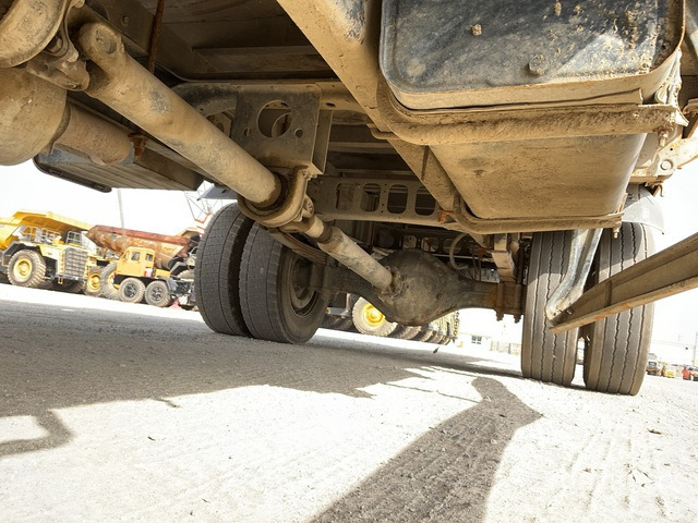 Mitsubishi KK-FK71HJ - شاحنات مسطحة, شاحنة كرين: صور 5 Mitsubishi KK-FK71HJ - شاحنات مسطحة, شاحنة كرين: صور 5