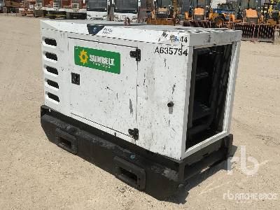 SDMO Skid-Mounted (Inoperable) - مجموعة المولدات: صور 3 SDMO Skid-Mounted (Inoperable) - مجموعة المولدات: صور 3