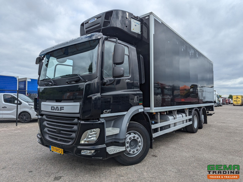 DAF CF 280 FAN 6x2/4 DayCab Euro6A - Koel-VriesBak 7.9m + Carrier Supra 1150MT + Laadklep 2000kg - 10/2025APK - مبردة شاحنة: صور 1 DAF CF 280 FAN 6x2/4 DayCab Euro6A - Koel-VriesBak 7.9m + Carrier Supra 1150MT + Laadklep 2000kg - 10/2025APK - مبردة شاحنة: صور 1