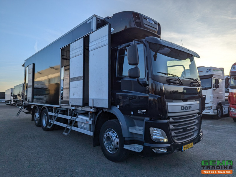 DAF CF 290 FAN 6x2/4 DagCab Euro6 - Koel-VriesBak 7.9m + Carrier Supra 1150MT + Laadklep 2000kg - 07/2025APK - مبردة شاحنة: صور 2 DAF CF 290 FAN 6x2/4 DagCab Euro6 - Koel-VriesBak 7.9m + Carrier Supra 1150MT + Laadklep 2000kg - 07/2025APK - مبردة شاحنة: صور 2