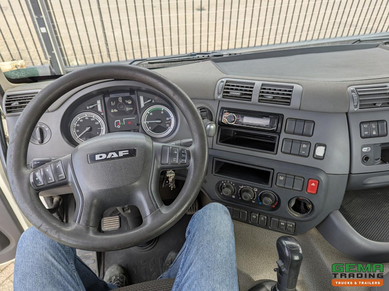 DAF CF 330 FAT 6x4 Dagcab Euro6A - Open laadbak 6.4m + PM 15522 - RadioGrafisch - Handgeschakeld - 08/2025APK إيجار DAF CF 330 FAT 6x4 Dagcab Euro6A - Open laadbak 6.4m + PM 15522 - RadioGrafisch - Handgeschakeld - 08/2025APK: صور 15 DAF CF 330 FAT 6x4 Dagcab Euro6A - Open laadbak 6.4m + PM 15522 - RadioGrafisch - Handgeschakeld - 08/2025APK إيجار DAF CF 330 FAT 6x4 Dagcab Euro6A - Open laadbak 6.4m + PM 15522 - RadioGrafisch - Handgeschakeld - 08/2025APK: صور 15