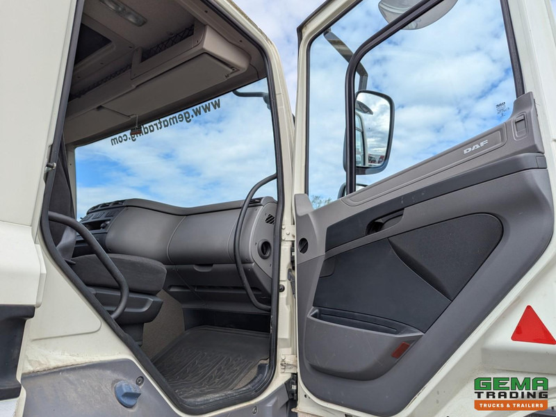 DAF CF 330 FAT 6x4 Dagcab Euro6A - Open laadbak 6.4m + PM 15522 - RadioGrafisch - Handgeschakeld - 08/2025APK إيجار DAF CF 330 FAT 6x4 Dagcab Euro6A - Open laadbak 6.4m + PM 15522 - RadioGrafisch - Handgeschakeld - 08/2025APK: صور 13 DAF CF 330 FAT 6x4 Dagcab Euro6A - Open laadbak 6.4m + PM 15522 - RadioGrafisch - Handgeschakeld - 08/2025APK إيجار DAF CF 330 FAT 6x4 Dagcab Euro6A - Open laadbak 6.4m + PM 15522 - RadioGrafisch - Handgeschakeld - 08/2025APK: صور 13