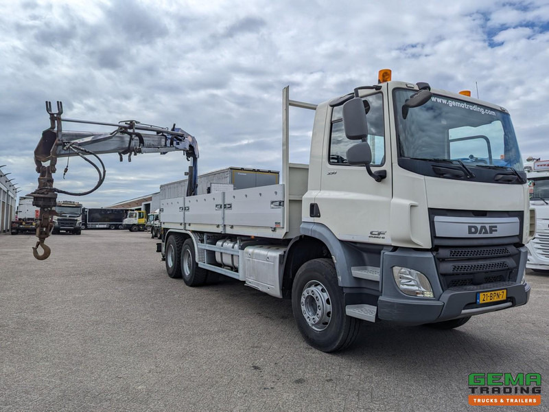 DAF CF 330 FAT 6x4 Dagcab Euro6A - Open laadbak 6.4m + PM 15522 - RadioGrafisch - Handgeschakeld - 08/2025APK - شاحنات مسطحة, شاحنة كرين: صور 4 DAF CF 330 FAT 6x4 Dagcab Euro6A - Open laadbak 6.4m + PM 15522 - RadioGrafisch - Handgeschakeld - 08/2025APK - شاحنات مسطحة, شاحنة كرين: صور 4