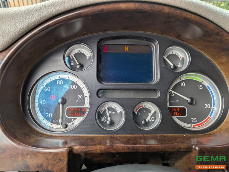 DAF CF85.410 4x2 Spacecab Euro5 - Geïsoleerde bak 7.6m - Laadklep 1500kg - Reservewiel إيجار DAF CF85.410 4x2 Spacecab Euro5 - Geïsoleerde bak 7.6m - Laadklep 1500kg - Reservewiel: صور 18