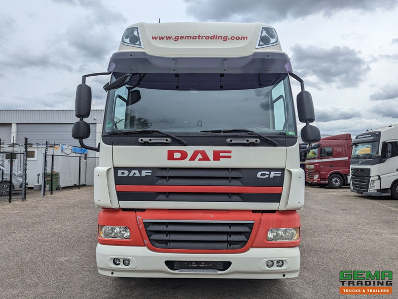 DAF CF85.410 4x2 Spacecab Euro5 - Geïsoleerde bak 7.6m - Laadklep 1500kg - Reservewiel إيجار DAF CF85.410 4x2 Spacecab Euro5 - Geïsoleerde bak 7.6m - Laadklep 1500kg - Reservewiel: صور 9