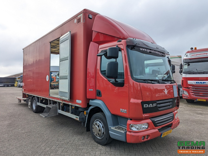 DAF FA LF45.210 4x2 Dagcab Euro5 EEV - GeslotenBak 6.6M - Zijdeuren - Weegsysteem - Laadklep 1500KG - بصندوق مغلق شاحنة: صور 2 DAF FA LF45.210 4x2 Dagcab Euro5 EEV - GeslotenBak 6.6M - Zijdeuren - Weegsysteem - Laadklep 1500KG - بصندوق مغلق شاحنة: صور 2