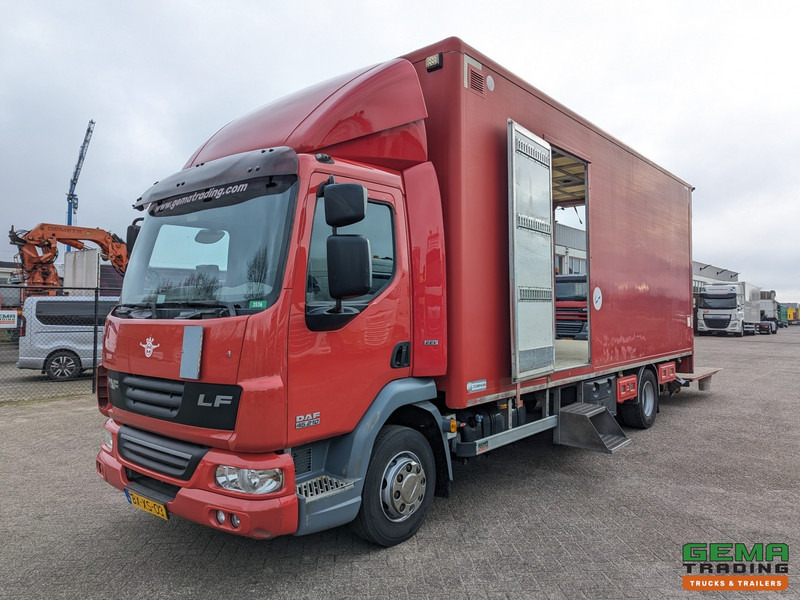 DAF FA LF45.210 4x2 Dagcab Euro5 EEV - GeslotenBak 6.6M - Zijdeuren - Weegsysteem - Laadklep 1500KG - بصندوق مغلق شاحنة: صور 1 DAF FA LF45.210 4x2 Dagcab Euro5 EEV - GeslotenBak 6.6M - Zijdeuren - Weegsysteem - Laadklep 1500KG - بصندوق مغلق شاحنة: صور 1