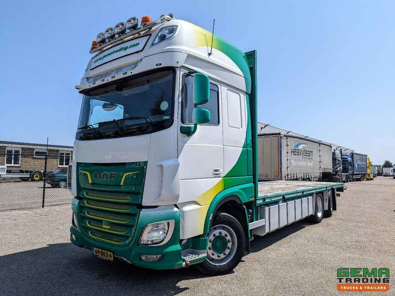 DAF XF 530 FAN 6x2/4 SuperSpaceCab Euro6C - Retarder - OpenLaadbak 7.4M - SmartTacho V2 - NOKKENAS problem - 05/2026 APK - شاحنات مسطحة: صور 1 DAF XF 530 FAN 6x2/4 SuperSpaceCab Euro6C - Retarder - OpenLaadbak 7.4M - SmartTacho V2 - NOKKENAS problem - 05/2026 APK - شاحنات مسطحة: صور 1