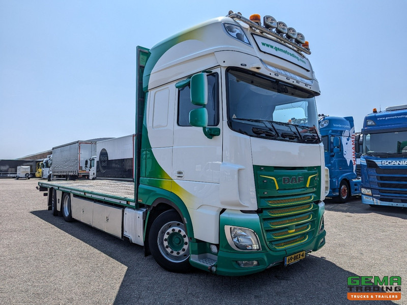 DAF XF 530 FAN 6x2/4 SuperSpaceCab Euro6C - Retarder - OpenLaadbak 7.4M - SmartTacho V2 - NOKKENAS problem - 05/2026 - Fourage APK - شاحنات مسطحة: صور 4 DAF XF 530 FAN 6x2/4 SuperSpaceCab Euro6C - Retarder - OpenLaadbak 7.4M - SmartTacho V2 - NOKKENAS problem - 05/2026 - Fourage APK - شاحنات مسطحة: صور 4