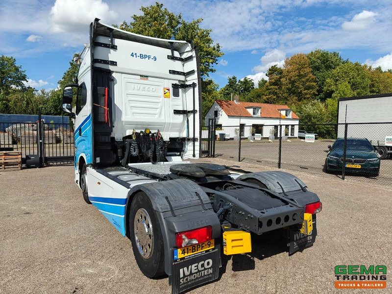 Iveco S-WAY 420 4x2 Euro6D - Dubbele Tanks - StandAirco - Navi - SMARTTacho V2 - 04/2026 APK - شاحنة جرار: صور 4 Iveco S-WAY 420 4x2 Euro6D - Dubbele Tanks - StandAirco - Navi - SMARTTacho V2 - 04/2026 APK - شاحنة جرار: صور 4