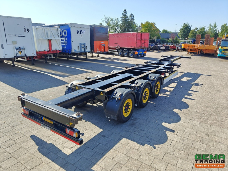 Kögel PORT 40 SIMPLEX 20 3-Assen SAF - Schijfremmen - 20/30/40FT Aansluiting - Achterschuiver - شاحنات الحاويات / جسم علوي قابل للتغيير نصف مقطورة: صور 2 Kögel PORT 40 SIMPLEX 20 3-Assen SAF - Schijfremmen - 20/30/40FT Aansluiting - Achterschuiver - شاحنات الحاويات / جسم علوي قابل للتغيير نصف مقطورة: صور 2