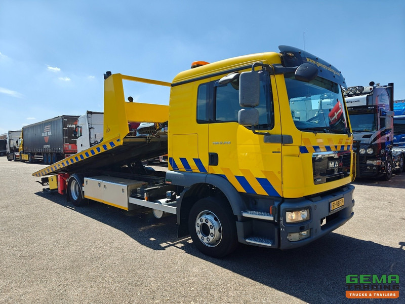 MAN TGM 12.250 4X2 BL DubbelCab 6 Pers. - Falkom FAS6000 + FAL2000 + Dubbele Lier 3600KG - Afstandsbediening - 10/2025 APK - سيارة السحب للتصليح: صور 5 MAN TGM 12.250 4X2 BL DubbelCab 6 Pers. - Falkom FAS6000 + FAL2000 + Dubbele Lier 3600KG - Afstandsbediening - 10/2025 APK - سيارة السحب للتصليح: صور 5